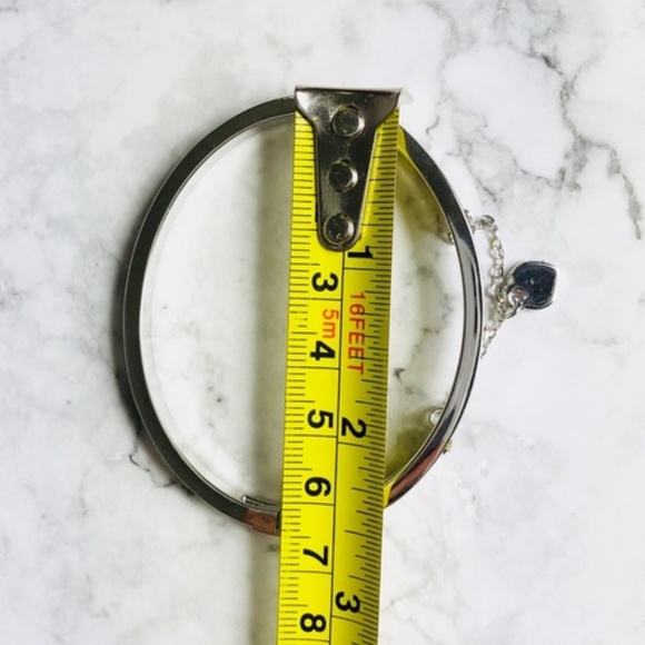 New! Roman Numeral Heart Drop Silver Bracelet - Picture 5 of 5